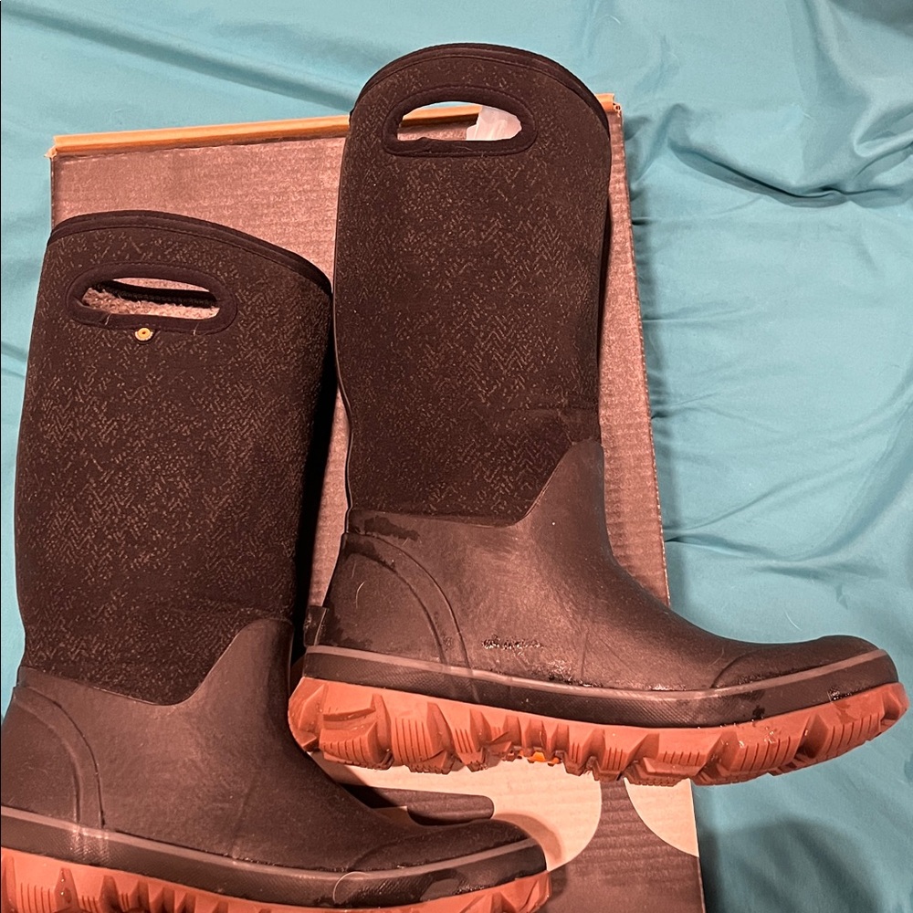 Bogs “Whiteout” Women's Black Rain/Snow Boots SZ 9 EUC